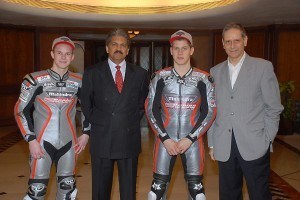 llega-primer-equipo-indio-al-mundial-125cc-12958666972.JPG