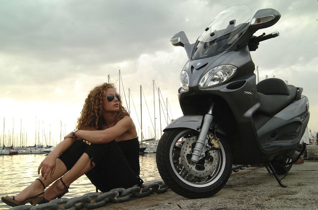 Piaggio amplía la promoción de seguro gratis para el X9 y Beverly