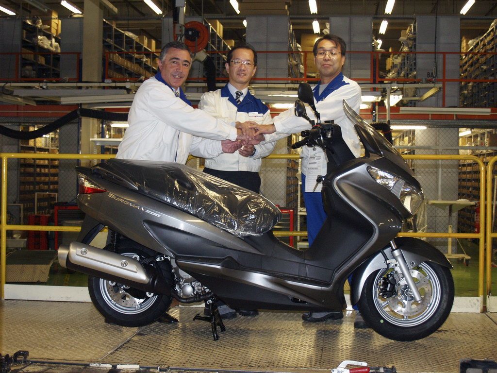 Las nuevas Burgman 125 y 200 comienzan a ser producidas en Gijón