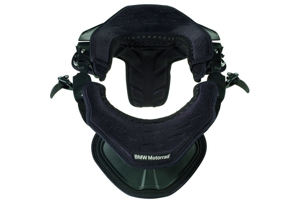 El Neck Brace System de BMW disponible a principios de 2007