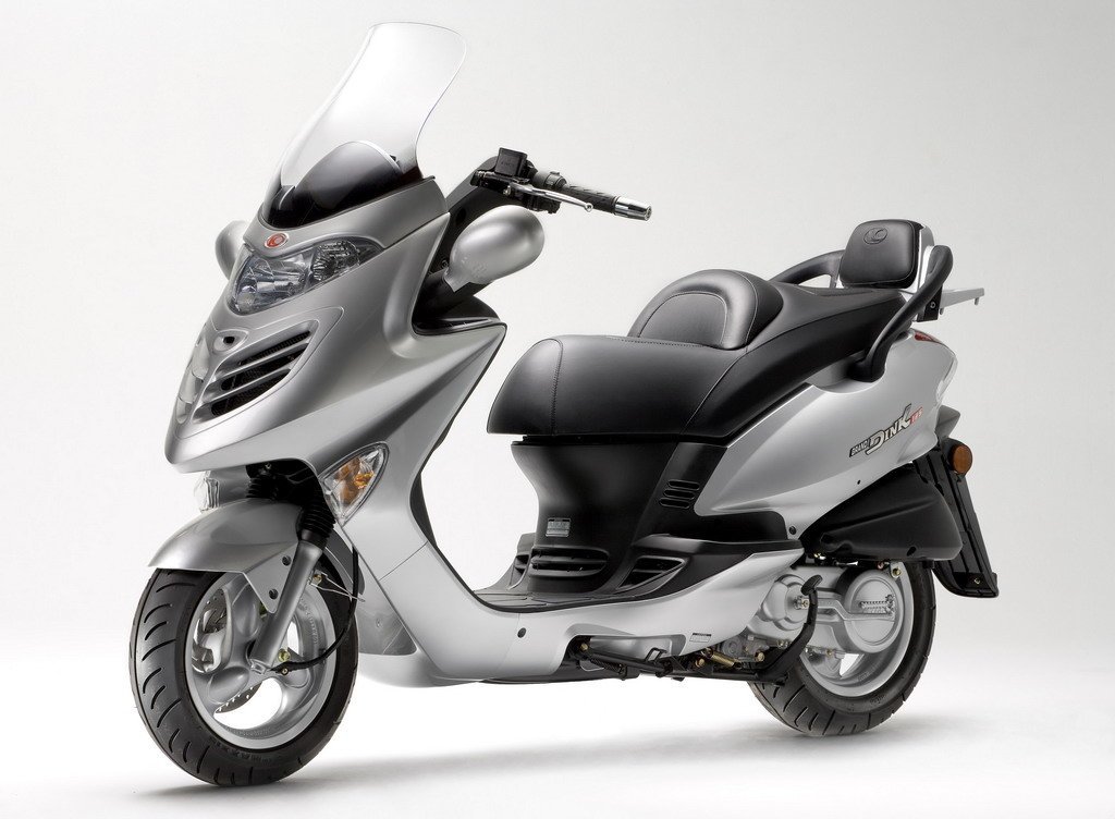 ▷ KYMCO Super Dink 300i ▷ Ficha Técnica y Opiniones