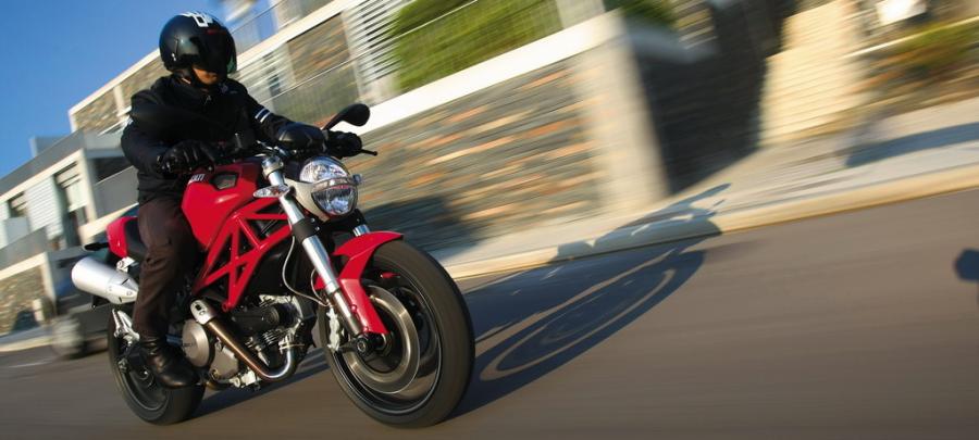 La nueva Ducati Monster 696 2008 bate récords de ventas en Italia y España