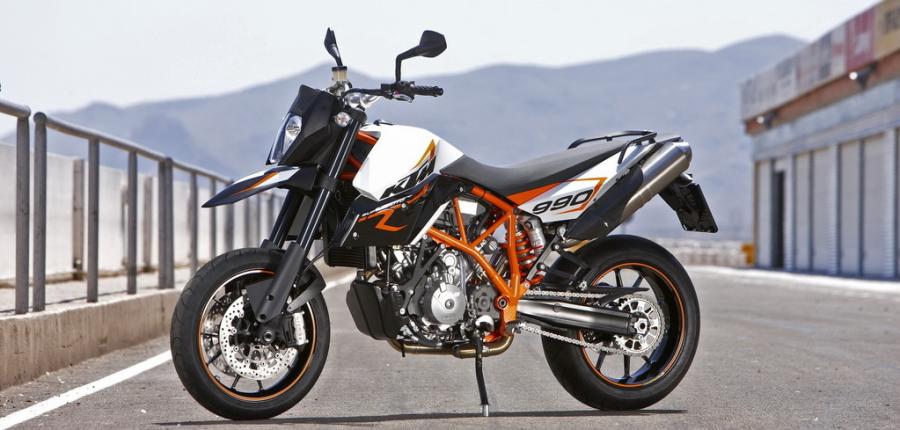 Prepárate para la espectacular KTM 990 Supermoto R