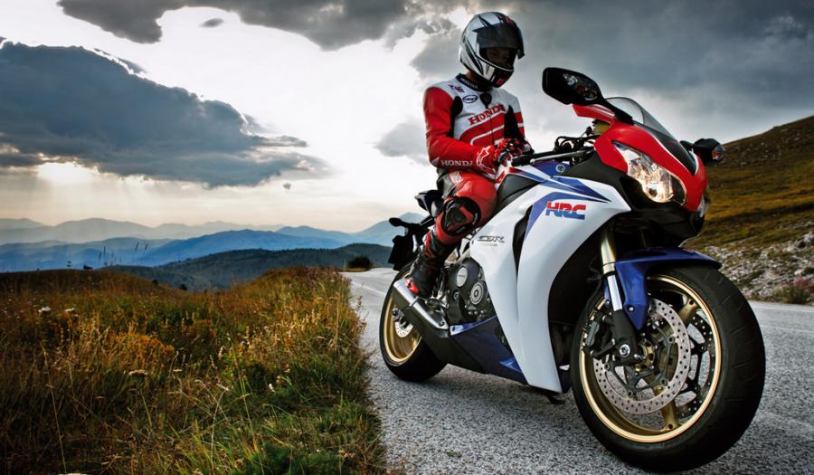 ¡La nueva Honda CBR1000RR ya está disponible!