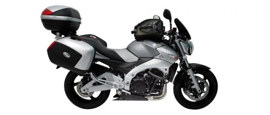 Equipa tu Suzuki GSR600 con la nueva gama de accesorios Givi