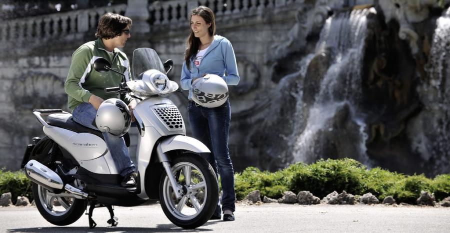 El nuevo Aprilia Scarabeo 125 I.E 2009