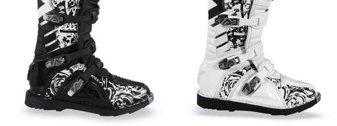 Acerbis presenta las nueva botas Graffiti