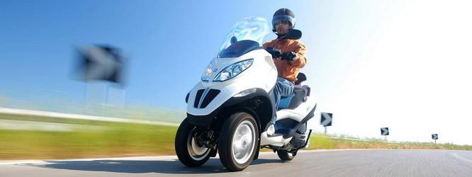 Piaggio MP3 Hybrid · La ecología al alcance de tu mano