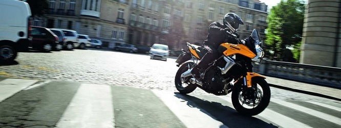 La Kawasaki Versys 2010 ya está disponible