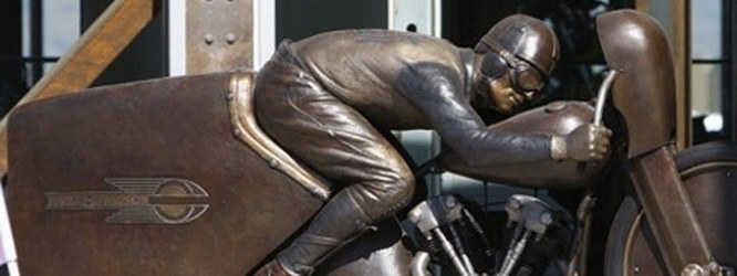 El misterio de la escultura de la Harley-Davidson robada