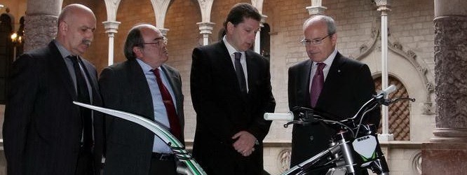 OSSA Factory presenta su proyecto al President