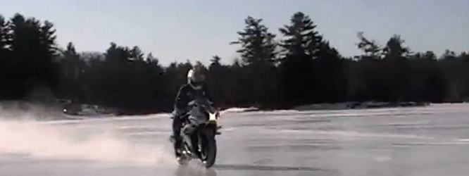 Video · BMW S1000 RR ¡on ice!
