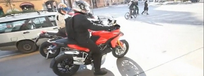 Video · La Ducati Multistrada 1200 pillada en acción
