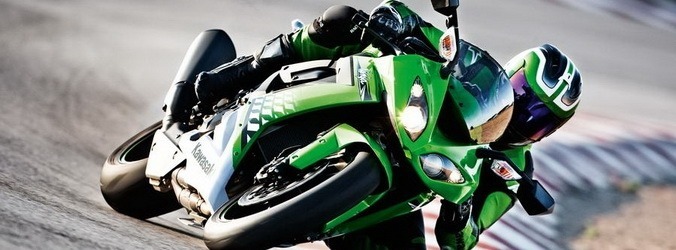 La ZX-10R ’10 en promoción y nuevas versiones especiales Kawa