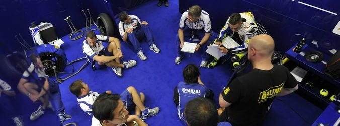 Esta tarde Valentino Rossi se sube a una R1 en Misano