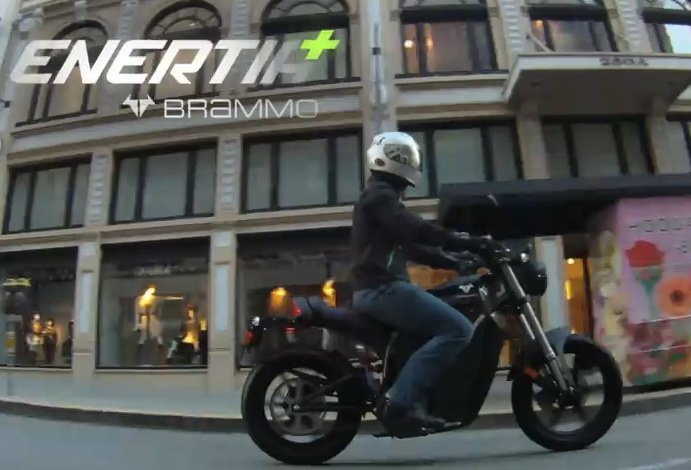 Brammo Enertia Plus · 126 kms. de autonomía