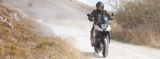 Honda Crossrunner, la naked preparada para la aventura