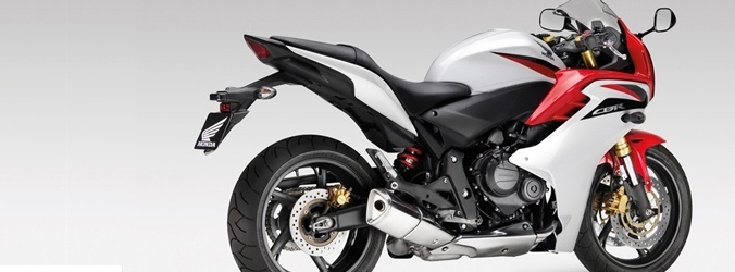 Prestaciones, confort y funcionalidad para la Honda CBR600F 2011 presentada en Milán
