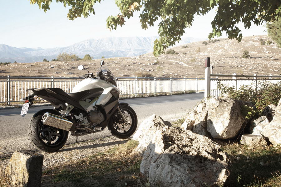 Video oficial Honda Crossrunner