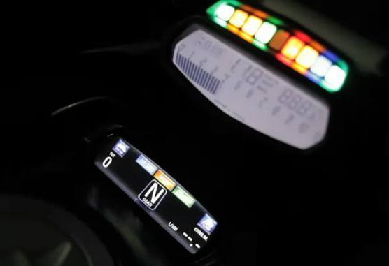 Descubre la tecnología de la Ducati Diavel