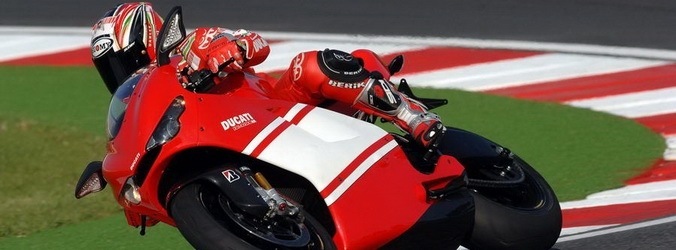 ¿Te gustaría probar la Ducati Desmosedici RR?