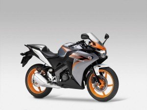 honda-cbr125r-disponible-partir-primera-semana-febrero-12955430522.jpg