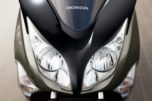 honda-comienza-comercializar-sw-t600-precio-8-599-euros-12962356801-jpg honda-comienza-comercializar-sw-t600-precio-8-599-euros-12962356801.jpg