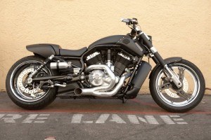 v-rod-customizada-the-green-hornet-12959456152.jpg