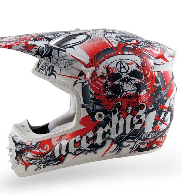 Espectaculares gráficas para el nuevo casco de fibra Acerbis 2011