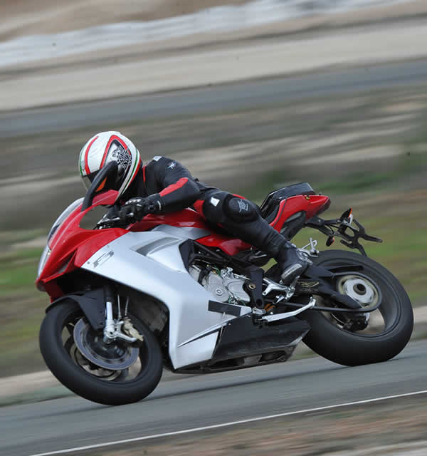 La MV Agusta F3 entrará en producción a mediados de septiembre
