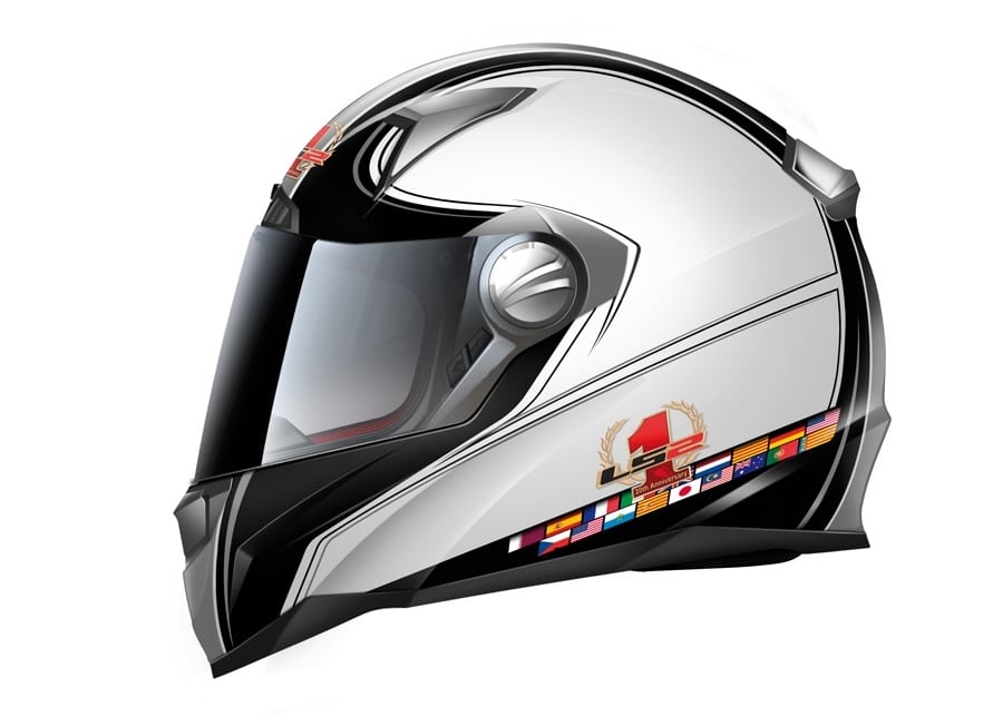 ▷▷ presenta su nuevo casco integral en tricomposite de