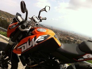 © Dailymotos.