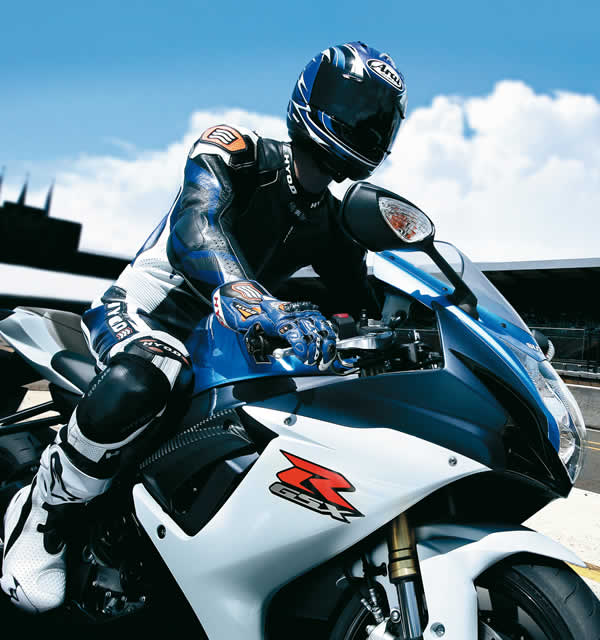 Llega la nueva Suzuki GSX-R 750 2011
