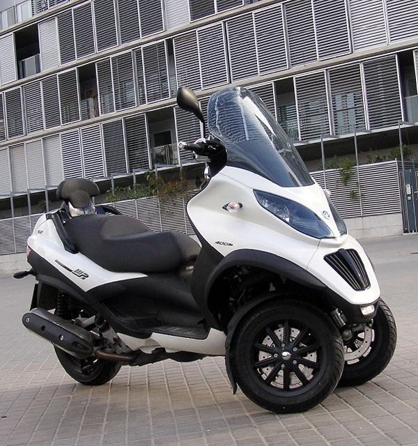 Piaggio MP3 LT 400ie: multiplicado por tres