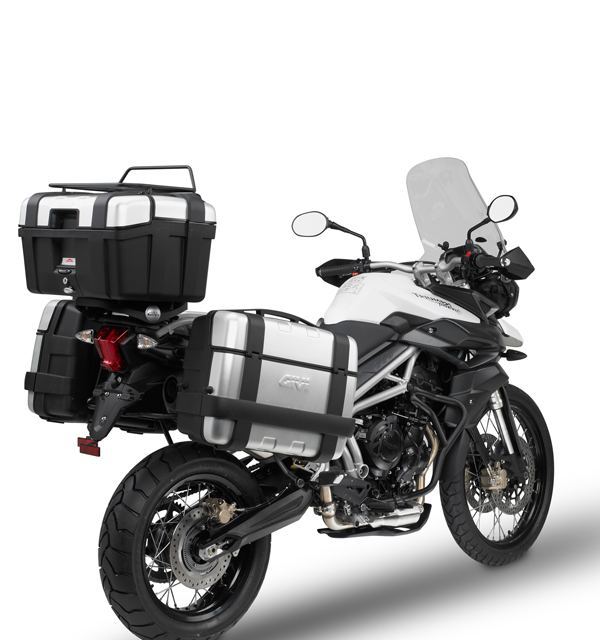 La Triumph Tiger, equipada hasta los colmillos con Givi