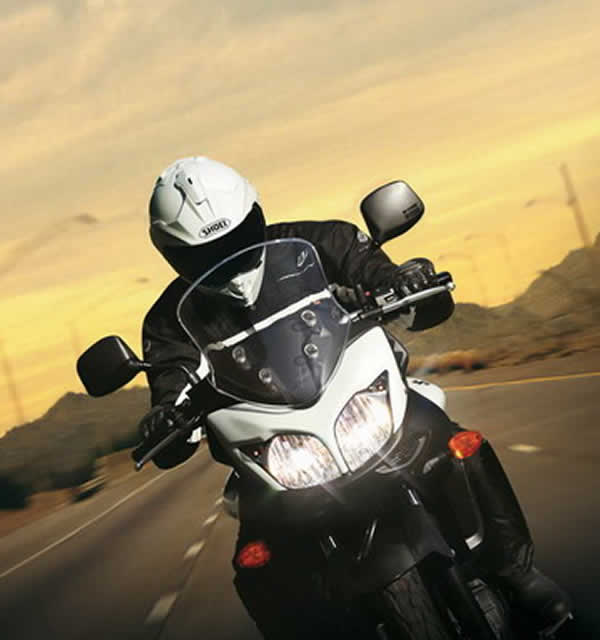 Descubre tú mismo la nueva Suzuki V-Strom 2012