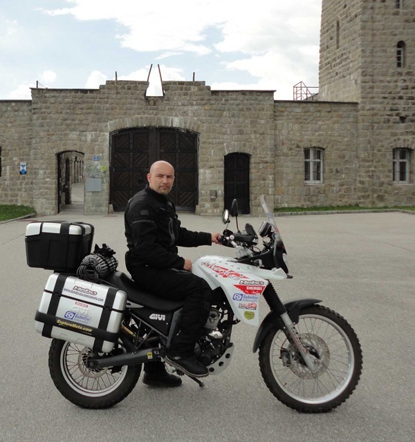Por medio mundo a ritmo de Derbi Terra Adventure 125