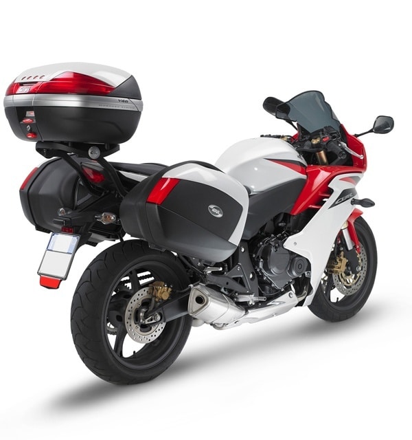 Un plus de practicidad para la Honda CBR 600F con Givi