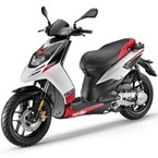 La Aprilia SR 50 Motard 2012