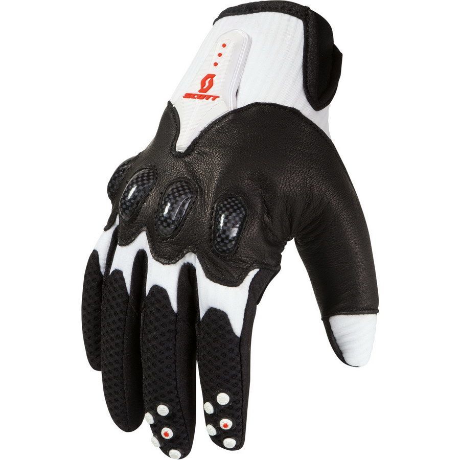 Protegido a tope con los guantes Assault de SCOTT