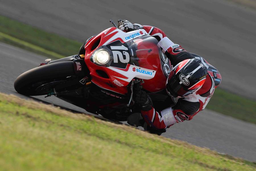 Yoshimura Suzuki Racing Team © FIM.