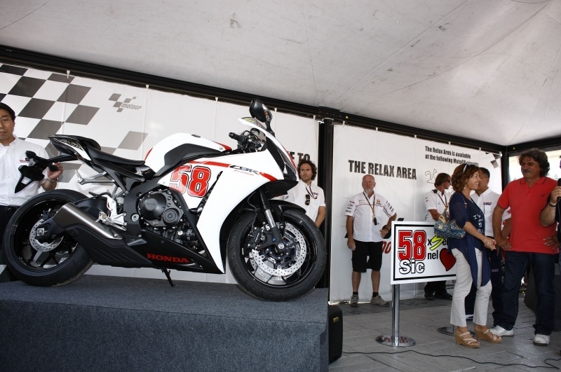 Mañana termina la subasta de la Honda CBR1000RR «58 SIC» Special Edition