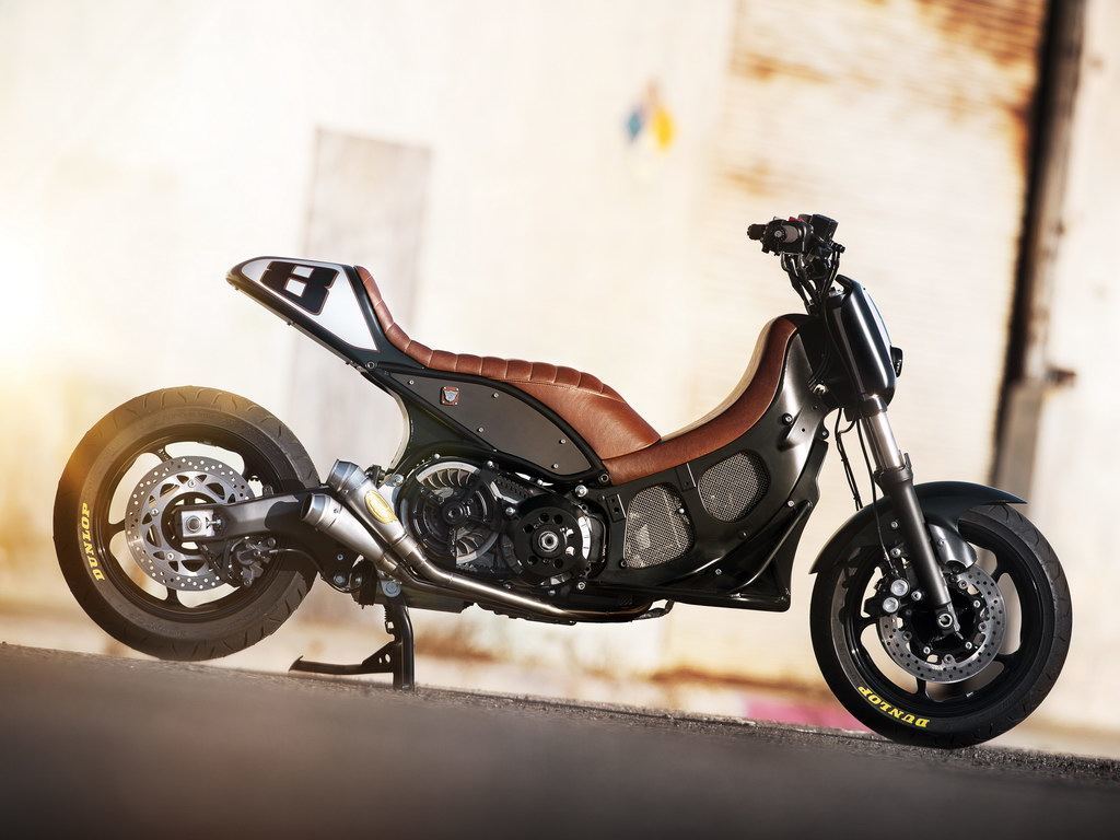 ¿Adivinas qué scooter es? Una pista, lleva el sello de Roland Sands