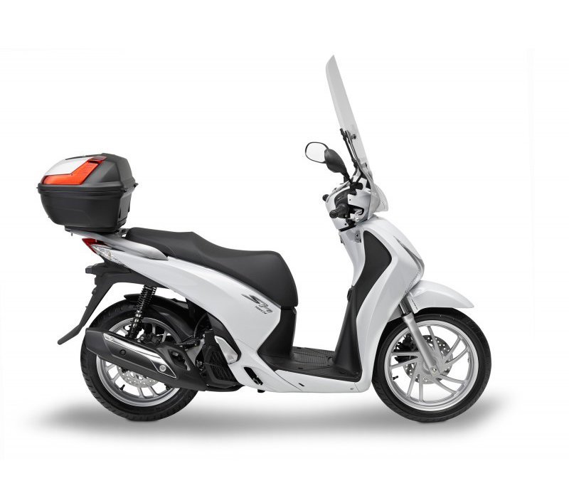 La Honda SH125i, más completa con GIVI