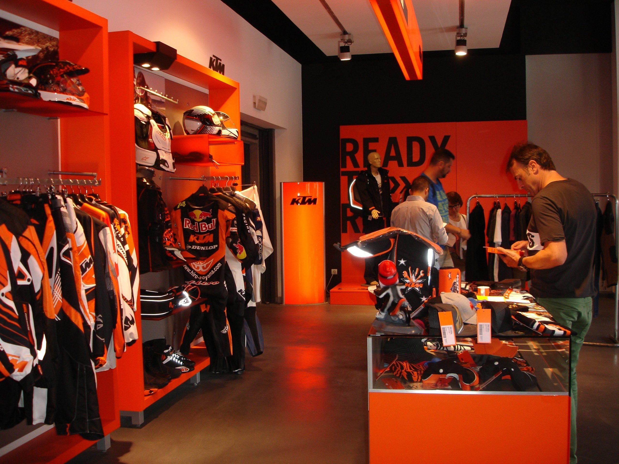 KTM Powerwear 2014 llegará en septiembre a las tiendas