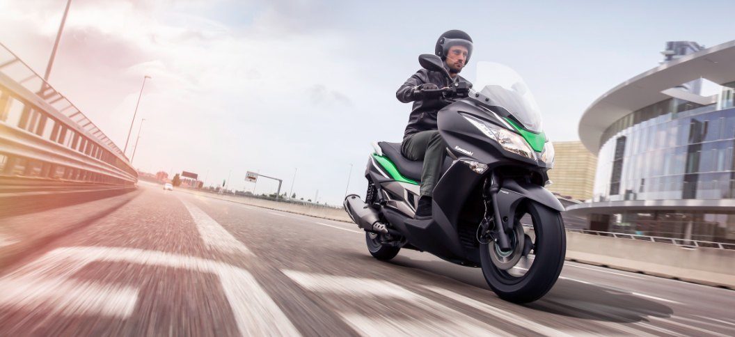 kawasaki-j300