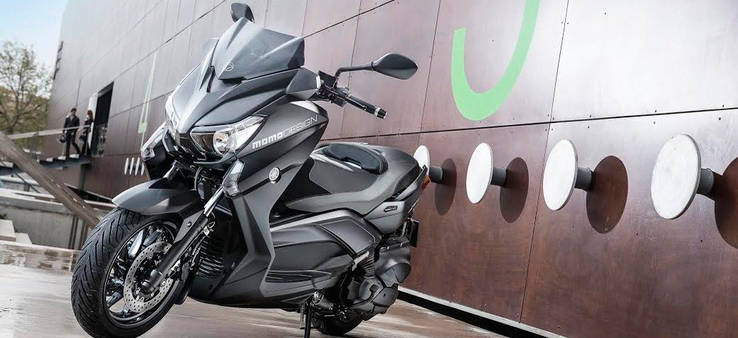 Yamaha-XMAX-400-Momodesign