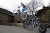 Xavi Casas con la Harley-Davidson Street 750: el salto más rebelde