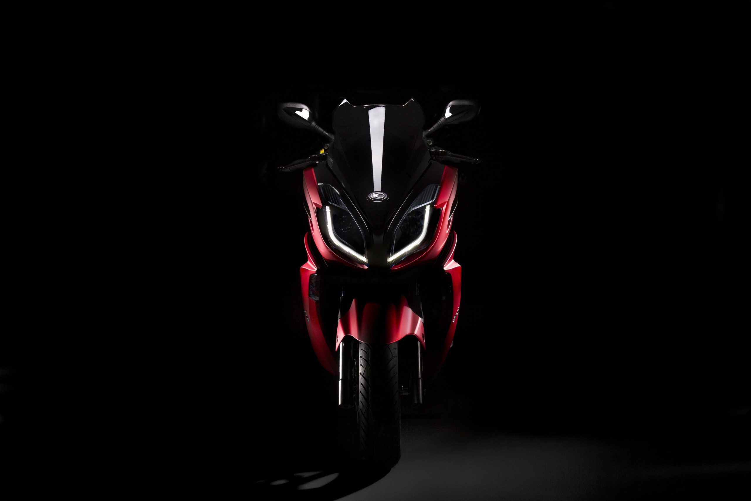Kymco K-XCT 125i/300i con ABS