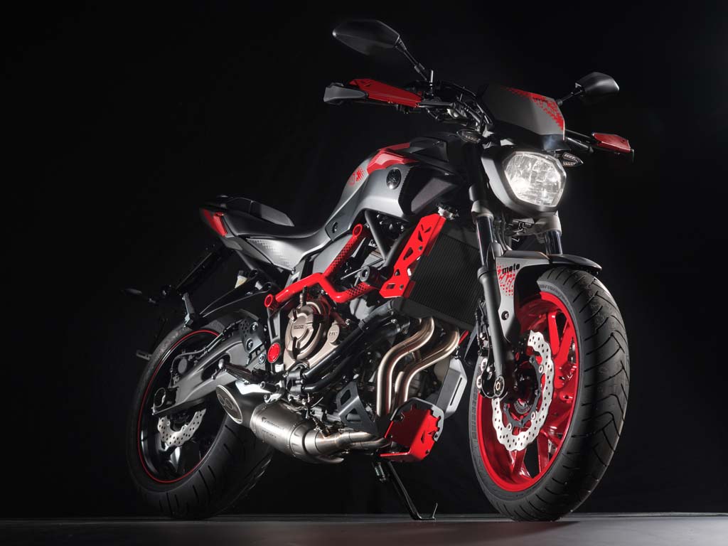 ▷▷ Yamaha MT07 MotoCage, el lado más oscuro de Japón